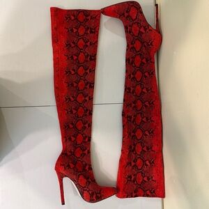 Pirassa Snake Pointy Toe Stiletto Boots 7 Red Black Faux Suede Snakeskin Print